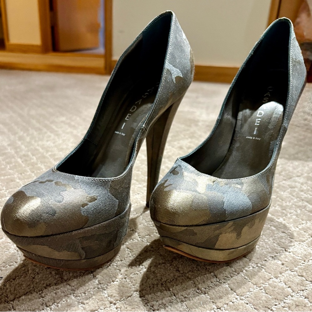 Casadei Camouflage Platform Heels - Size 9 - NWOB - 🔥